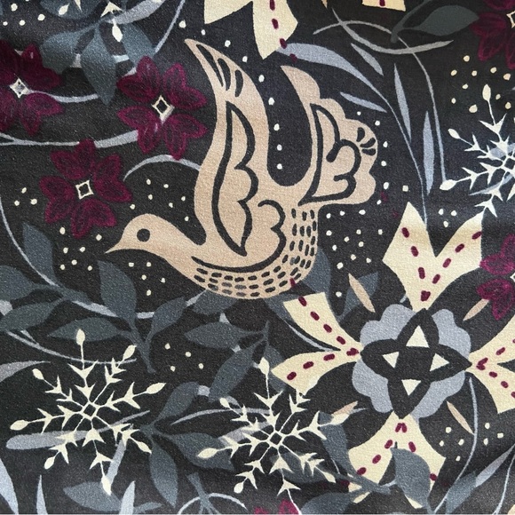 Gudrun Sjoden Tunic Top in Floral Bird Print - Picture 2 of 14